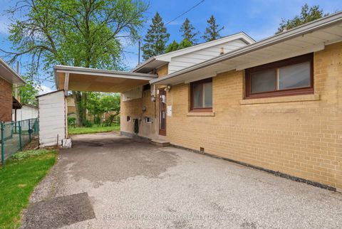 Photo 2 at 25 Fordwich Crescent, Kipling, Toronto