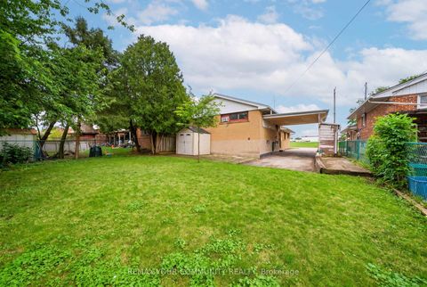 Photo 33 at 25 Fordwich Crescent, Kipling, Toronto