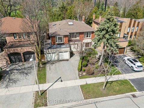 Photo 3 at 129 Rose Green Drive, Uplands, Vaughan