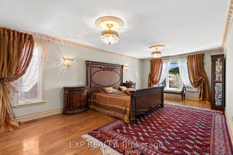 Photo 16 at 129 Rose Green Drive, Uplands, Vaughan