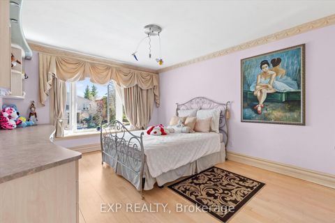 Photo 19 at 129 Rose Green Drive, Uplands, Vaughan