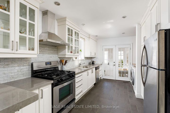 Photo 11 at 206 Hamilton Street, South Riverdale, Toronto