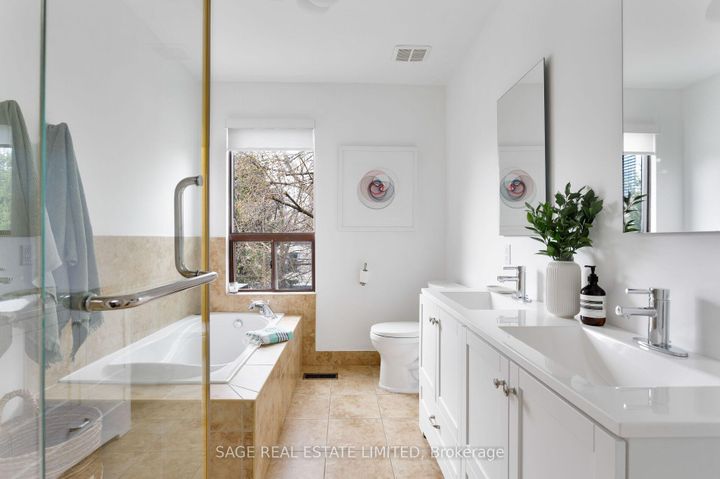 Photo 29 at 206 Hamilton Street, South Riverdale, Toronto