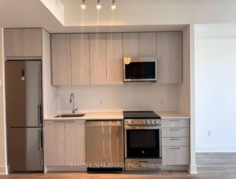 Photo 1 at 1205 - 185 Deerfield Road, Central Newmarket, Newmarket