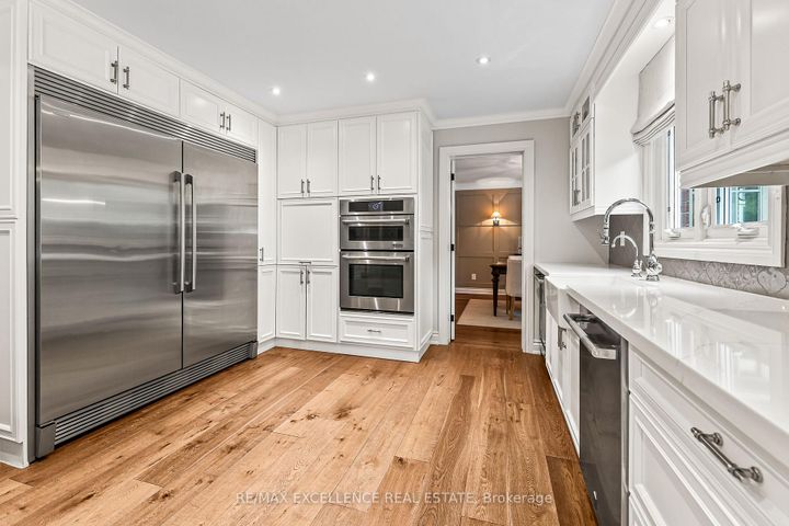 Photo 9 at 2446 Hammond Road, Sheridan, Mississauga