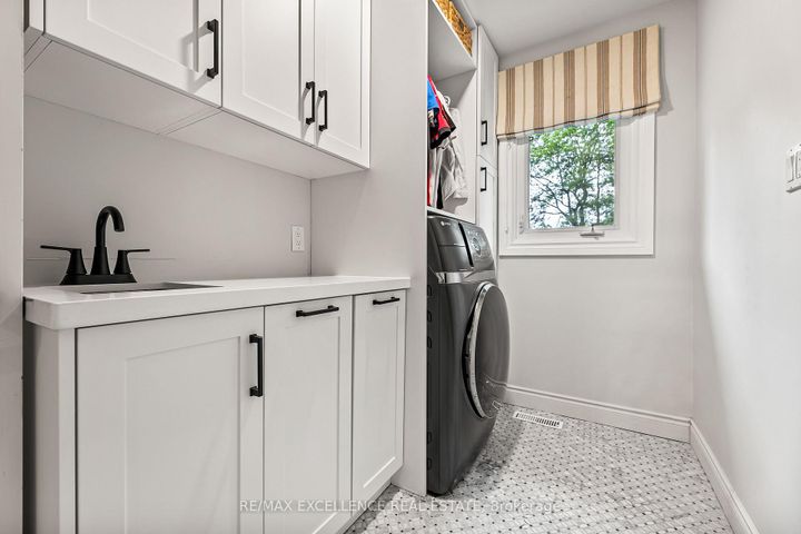 Photo 18 at 2446 Hammond Road, Sheridan, Mississauga