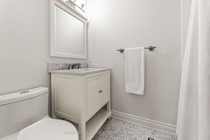 Photo 26 at 2446 Hammond Road, Sheridan, Mississauga