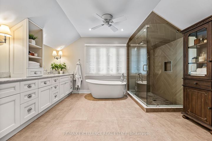 Photo 31 at 2446 Hammond Road, Sheridan, Mississauga