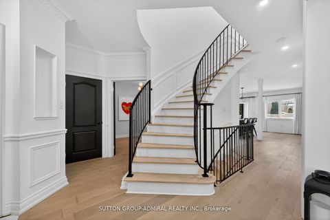 Photo 6 at 11 Malka Gate, Beverley Glen, Vaughan