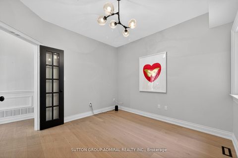 Photo 7 at 11 Malka Gate, Beverley Glen, Vaughan