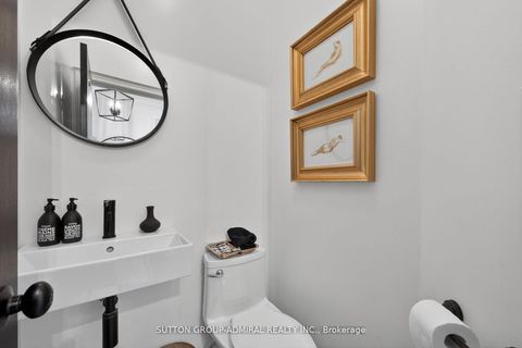 Photo 14 at 11 Malka Gate, Beverley Glen, Vaughan