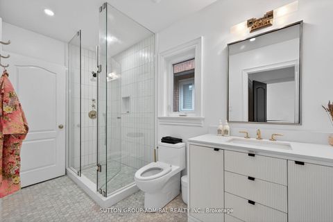 Photo 18 at 11 Malka Gate, Beverley Glen, Vaughan