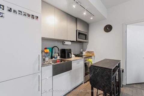 Photo 6 at PH01 - 270 Dufferin Street, South Parkdale, Toronto