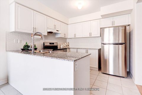 Photo 8 at 122 Cliff Thompson Court, Sutton & Jackson's Point, Georgina