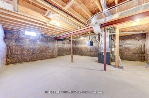 Photo 22 at 122 Cliff Thompson Court, Sutton & Jackson's Point, Georgina