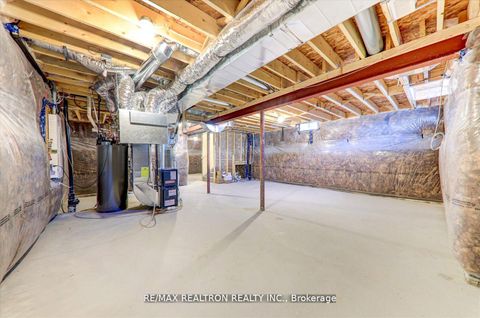 Photo 23 at 122 Cliff Thompson Court, Sutton & Jackson's Point, Georgina