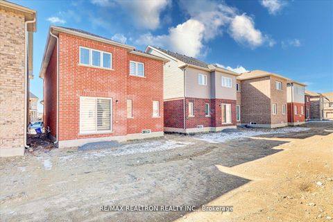 Photo 25 at 122 Cliff Thompson Court, Sutton & Jackson's Point, Georgina