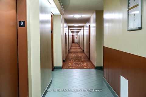Photo 5 at 808 - 21 Markbrook Lane, Jamestown, Toronto