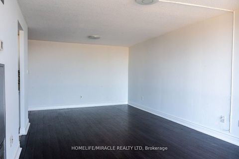 Photo 7 at 808 - 21 Markbrook Lane, Jamestown, Toronto