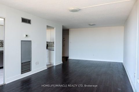 Photo 8 at 808 - 21 Markbrook Lane, Jamestown, Toronto