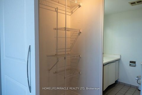 Photo 19 at 808 - 21 Markbrook Lane, Jamestown, Toronto