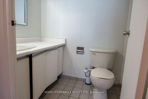 Photo 21 at 808 - 21 Markbrook Lane, Jamestown, Toronto