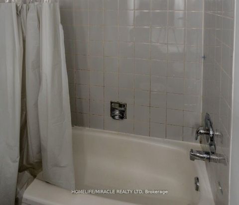 Photo 23 at 808 - 21 Markbrook Lane, Jamestown, Toronto
