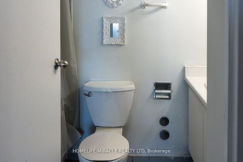 Photo 24 at 808 - 21 Markbrook Lane, Jamestown, Toronto