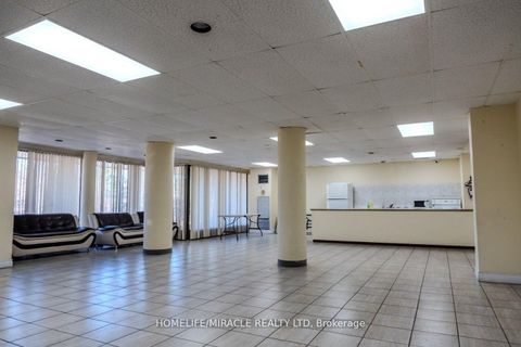 Photo 26 at 808 - 21 Markbrook Lane, Jamestown, Toronto
