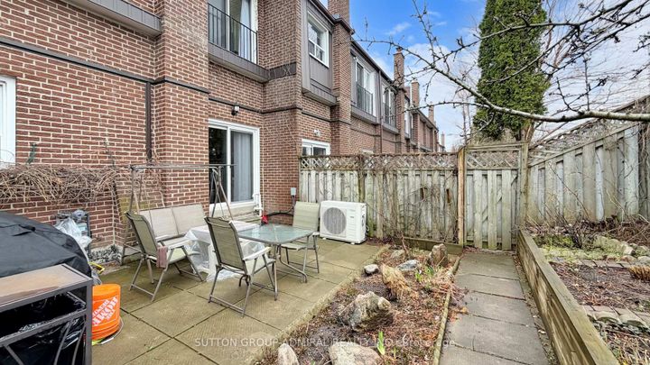 Photo 36 at 4 Dove Hawk Way, Branson, Toronto