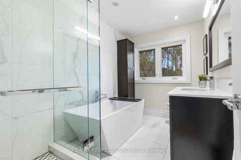 Photo 32 at 164 Morningside Avenue, Swansea, Toronto