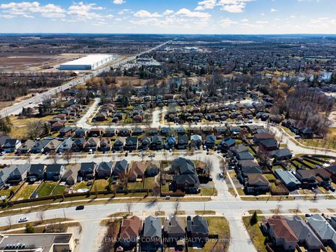 Photo 45 at 2 Laurelbank Crescent, Keswick North, Georgina