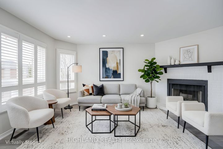 Photo 10 at 4802 Wild Rose Street, East Credit, Mississauga