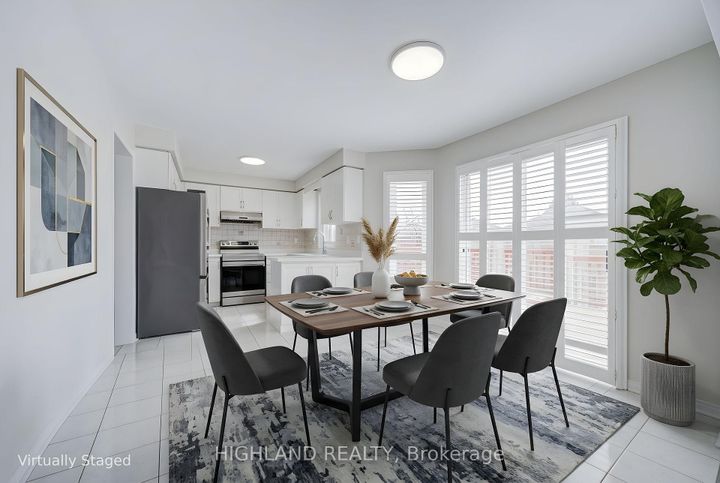 Photo 12 at 4802 Wild Rose Street, East Credit, Mississauga