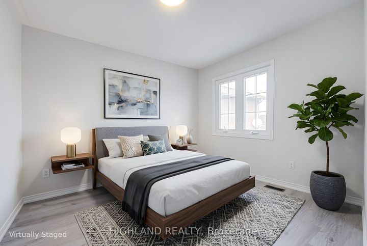 Photo 14 at 4802 Wild Rose Street, East Credit, Mississauga