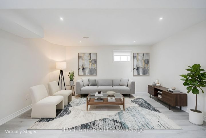 Photo 17 at 4802 Wild Rose Street, East Credit, Mississauga