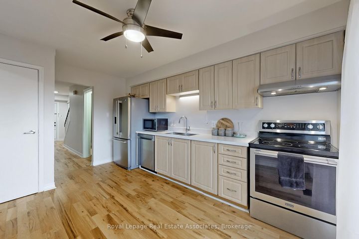 Photo 14 at 351 Ormond Drive, Samac, Oshawa