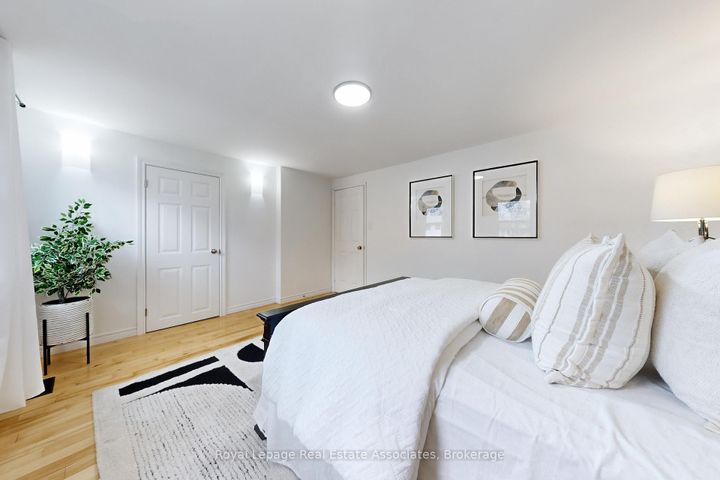 Photo 22 at 351 Ormond Drive, Samac, Oshawa