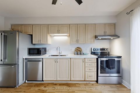 Photo 12 at 351 Ormond Drive, Samac, Oshawa