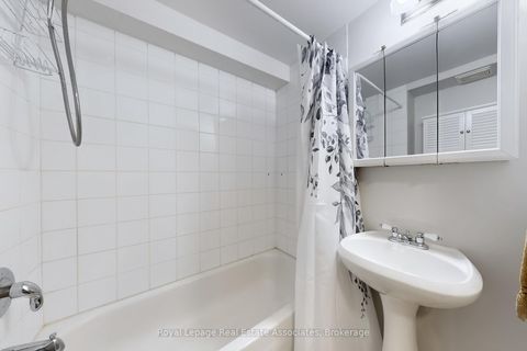 Photo 37 at 351 Ormond Drive, Samac, Oshawa