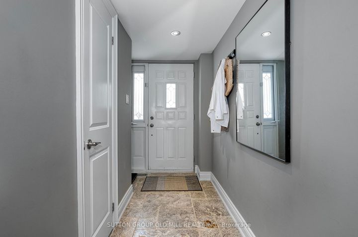 Photo 5 at 1 - 4 Bradbrook Road, City Centre West, Toronto