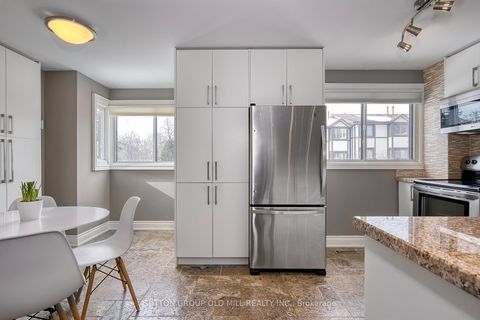 Photo 16 at 1 - 4 Bradbrook Road, City Centre West, Toronto