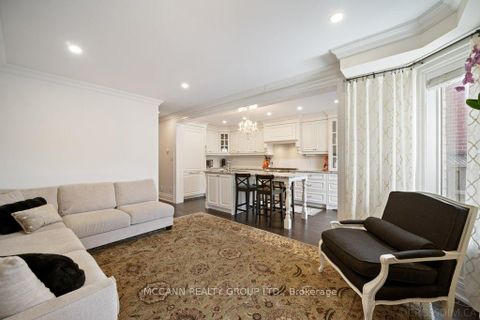 Photo 9 at 75 Shetland Crescent, Maple, Vaughan