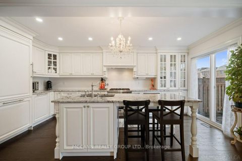 Photo 10 at 75 Shetland Crescent, Maple, Vaughan