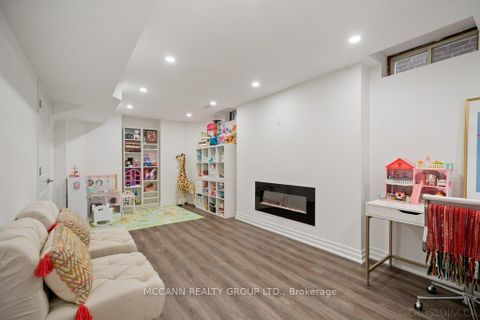 Photo 28 at 75 Shetland Crescent, Maple, Vaughan