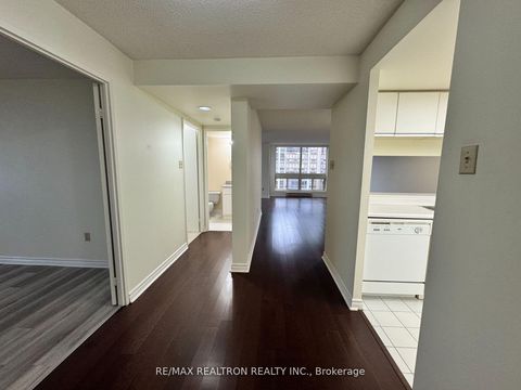 Photo 13 at 1706 - 5 Kenneth Avenue, Willowdale East, Toronto