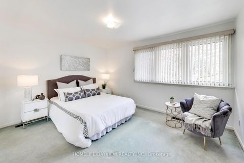 Photo 17 at 37 Beveridge Drive, Donalda, Toronto