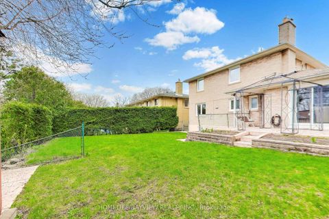 Photo 40 at 37 Beveridge Drive, Donalda, Toronto