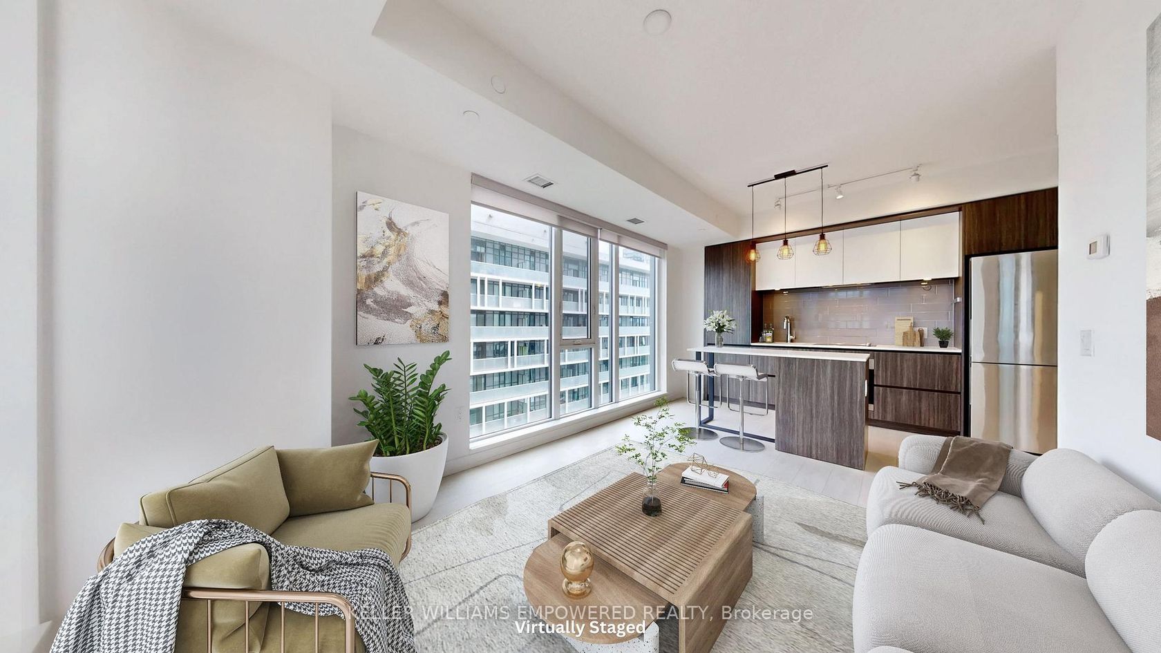 911 - 225 Sumach Street, Regent Park, Toronto photo number 2