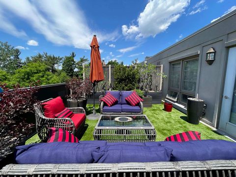 Photo 27 at TH20 - 21 Burkebrook Place, York Mills, Toronto